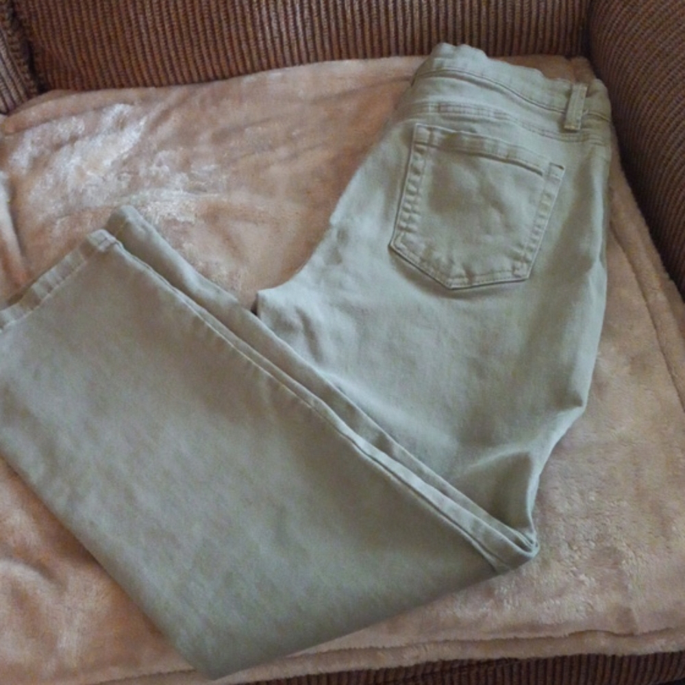 Jeans - Picture 3 of 3